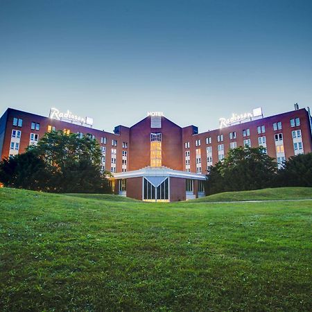 Radisson Blu Hotel Karlsruhe Ettlingen Bagian luar foto