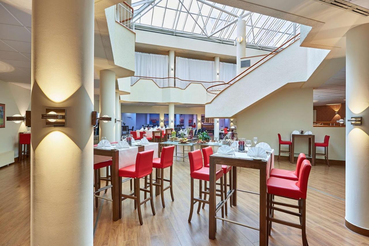 Radisson Blu Hotel Karlsruhe Ettlingen Bagian luar foto