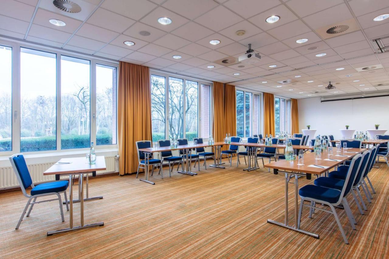 Radisson Blu Hotel Karlsruhe Ettlingen Bagian luar foto