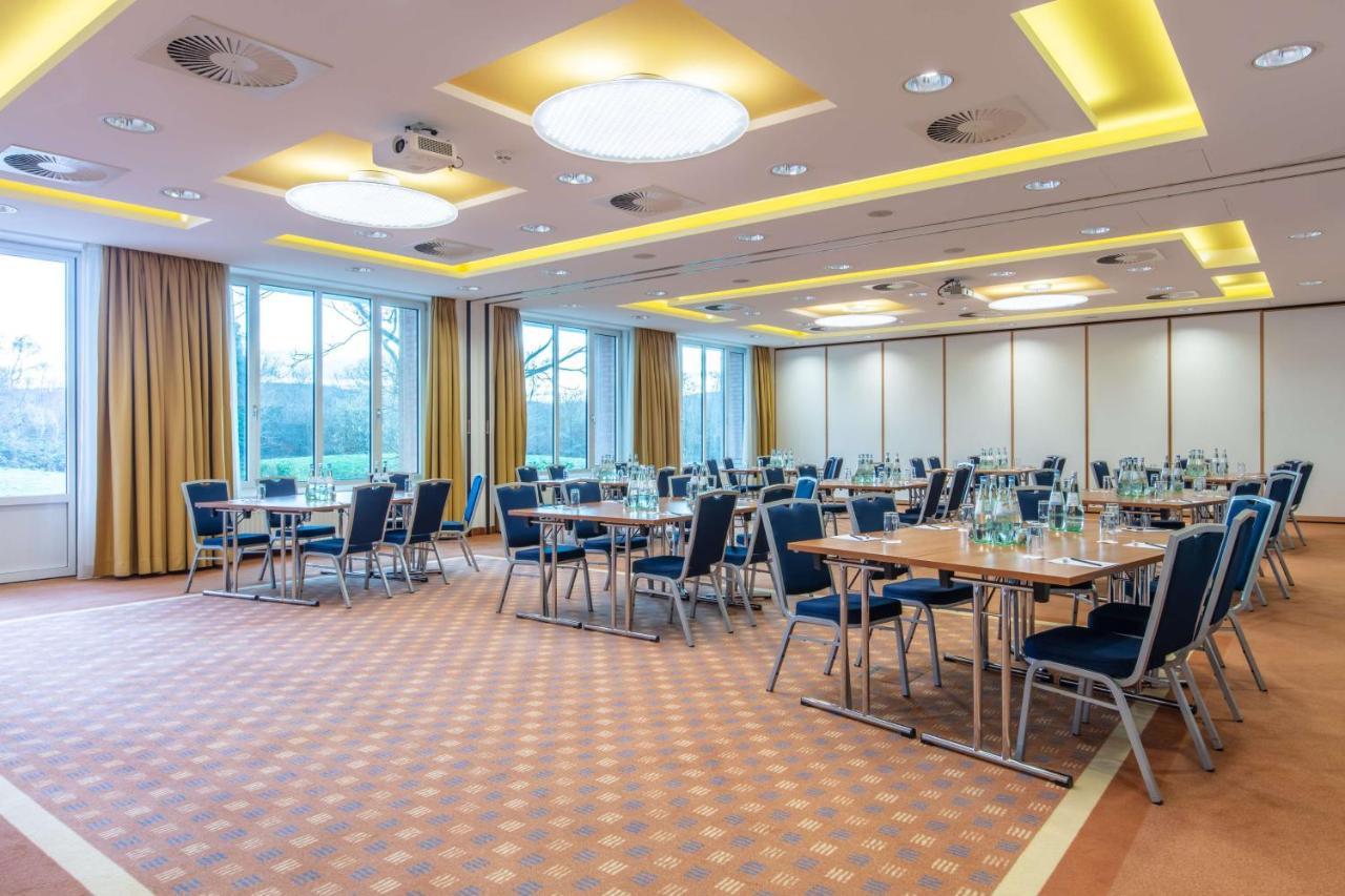 Radisson Blu Hotel Karlsruhe Ettlingen Bagian luar foto