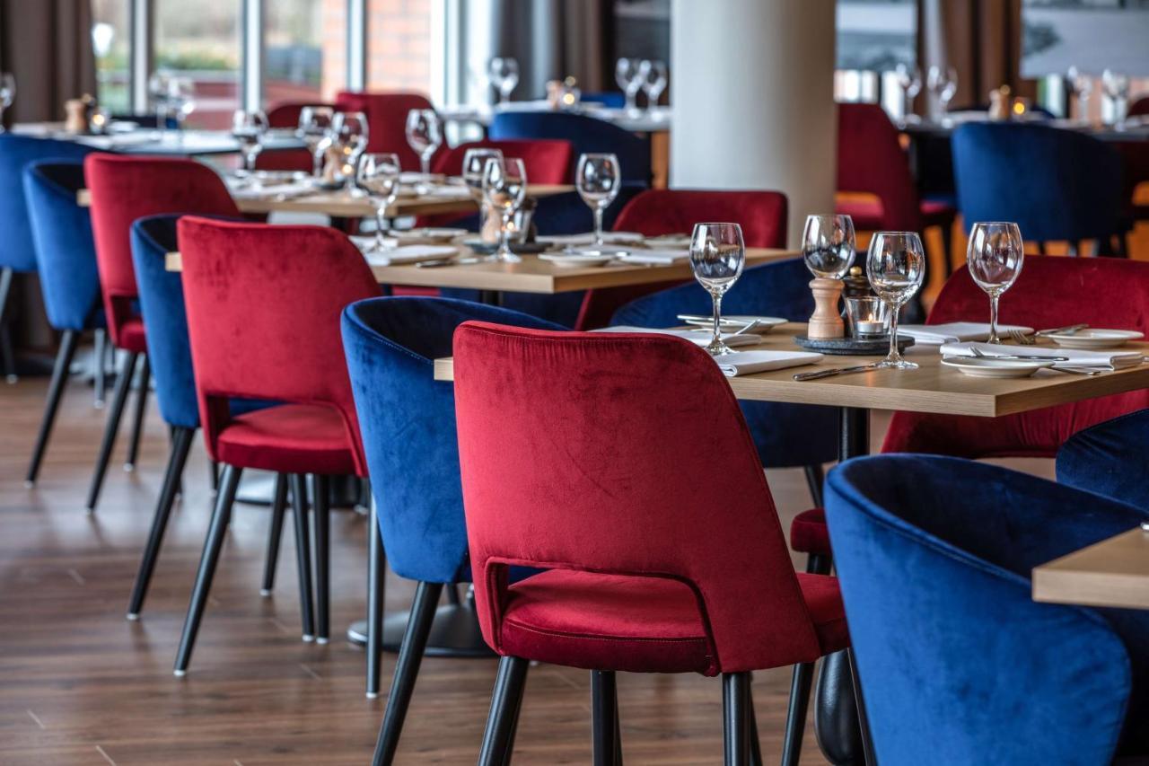 Radisson Blu Hotel Karlsruhe Ettlingen Bagian luar foto
