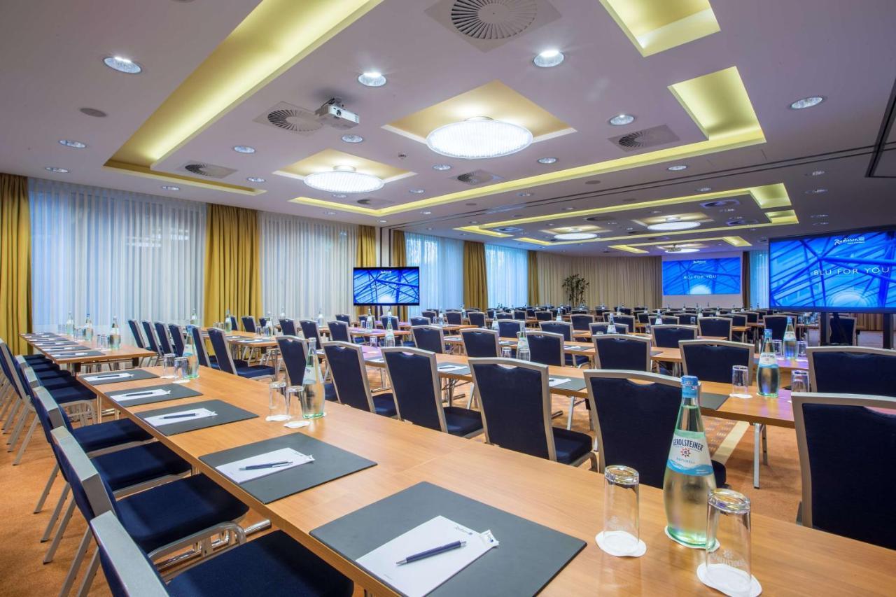 Radisson Blu Hotel Karlsruhe Ettlingen Bagian luar foto