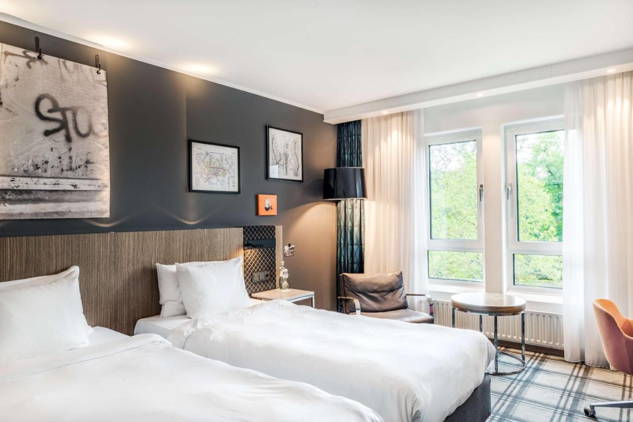 Radisson Blu Hotel Karlsruhe Ettlingen Bagian luar foto