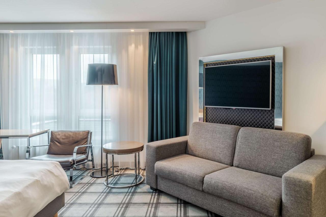 Radisson Blu Hotel Karlsruhe Ettlingen Bagian luar foto