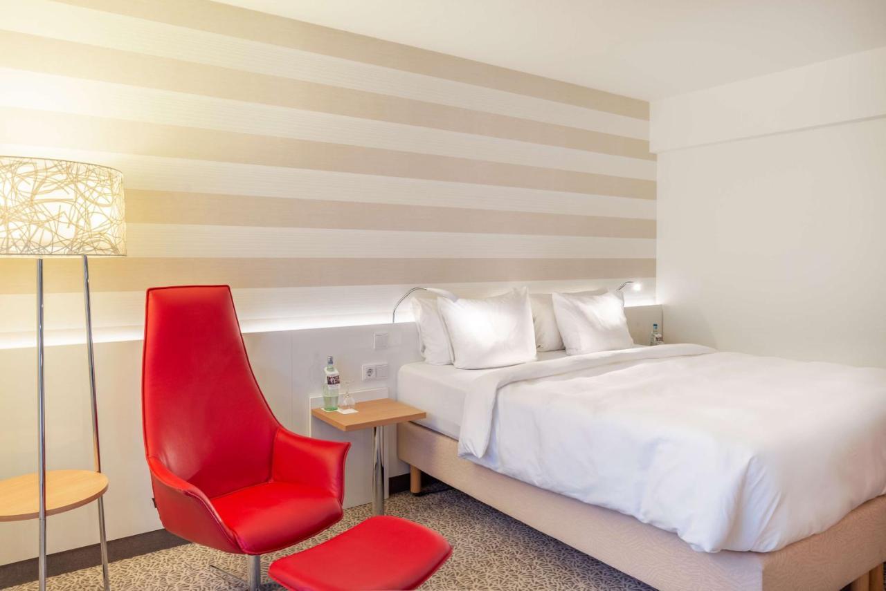 Radisson Blu Hotel Karlsruhe Ettlingen Bagian luar foto