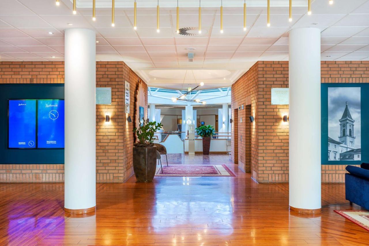 Radisson Blu Hotel Karlsruhe Ettlingen Bagian luar foto