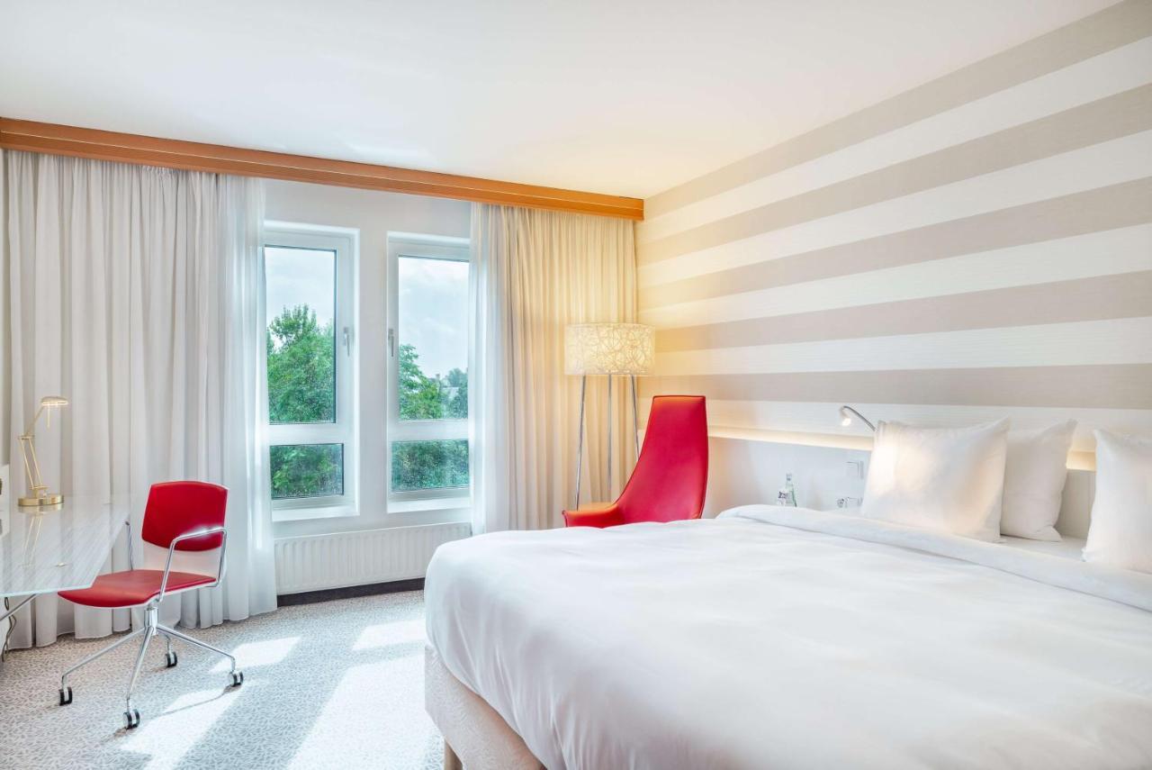 Radisson Blu Hotel Karlsruhe Ettlingen Bagian luar foto
